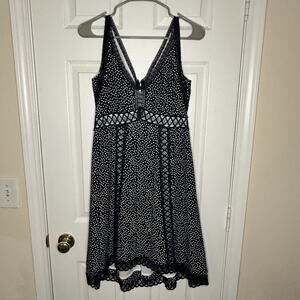 Nanette Lepore Women's Dress Size 2 Black And White